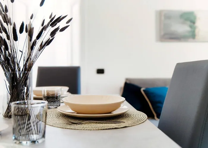 Shades Of Lake - Blue Apartment